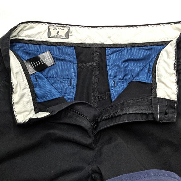 Volcom Men's Flat Front Chino Shorts | Black | Size 30 | Skate Style - Picture 5 of 5